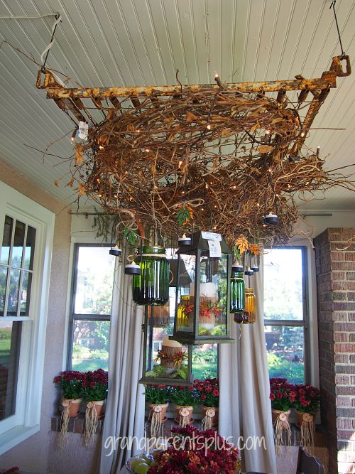 http://grandparentsplus.com/wp-content/uploads/2015/09/Fall-Idea-House-2015-front-porch-ceiling.jpg