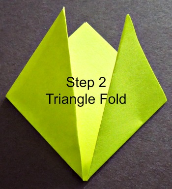 Easter Cross - Step 2  #origami #Easter #kid art     www.grandparentsplus.com