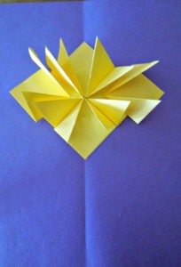 Origami Cross #cross #easter #origami    www.grandparentsplus.com