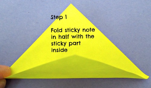 Step 1  Triangle Fold #sticky note #post-it note #origami art     www.grandparentsplus.com