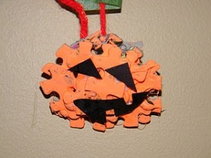 Puzzle Piece Crafts for All Seasons 