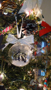 DIY Best Nativity Ornaments grandparentsplus.com